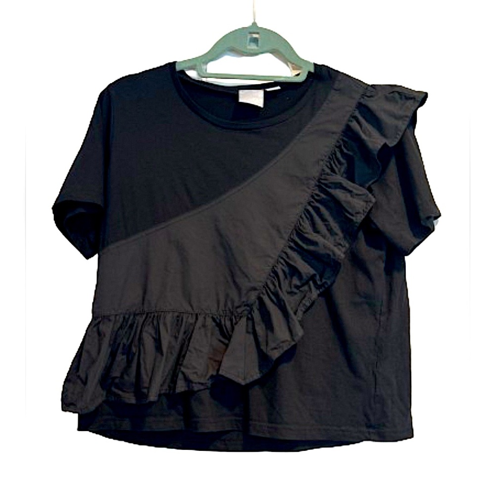 Zero Degrees Celsius Ruffle Top in Black, Size M